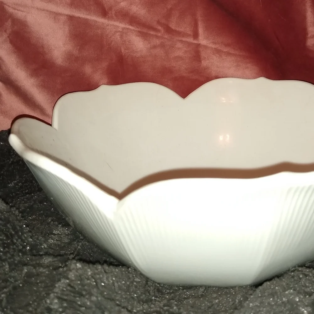 Large Lotus Serving Bowl White Pottery Big Flower Shaped Botanical Summer Dinner